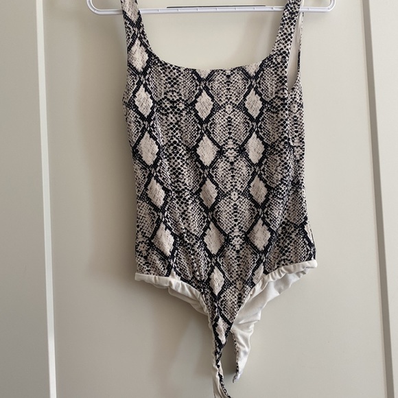 Snakeskin print bodysuit - Picture 3 of 3